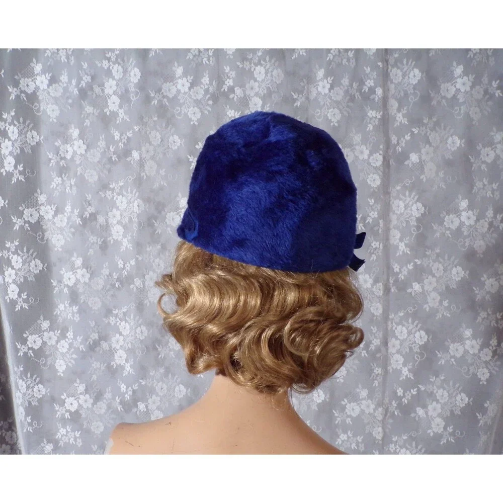 Vintage 60s Blue Fuzzy Cloche Hat 1960s Retro Mod Twiggy Riding Bell Cool